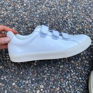 Veja White Shoes